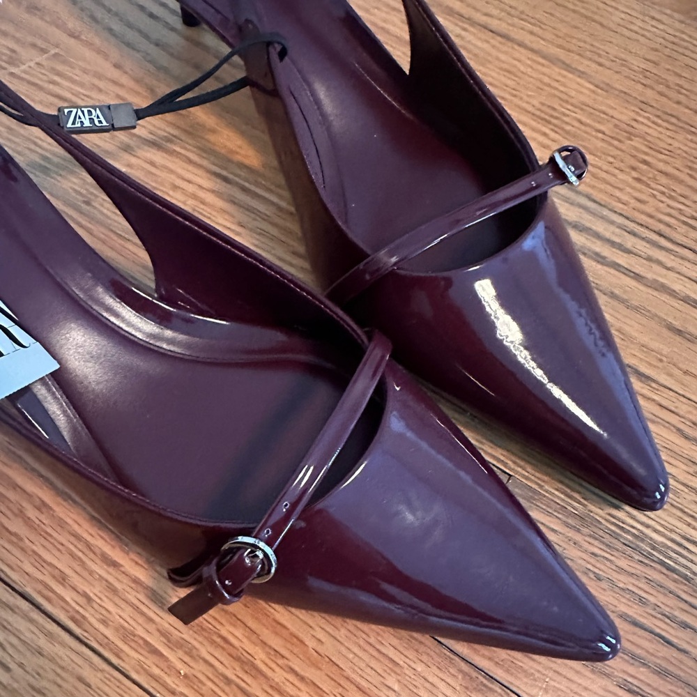 Burgundy kitten heels NWT